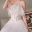 Élégant Blanche Robe De Mariée 2018 Princesse Bustier Sans Manches Dos Nu Plumes Perlage Train De Balayage Volants