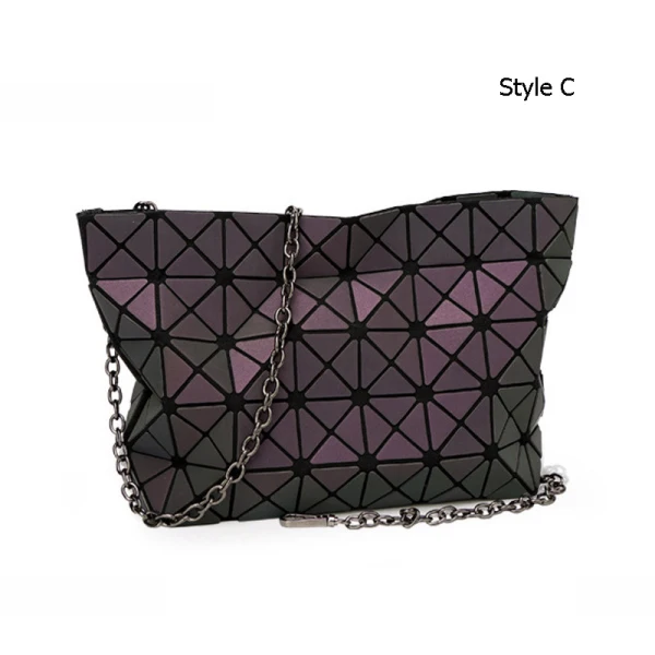 Fashion Multi-Colors Luminous Geometric Shoulder Bags Handbag 2021 PU Reflective Holographic Street Wear Women's Bags