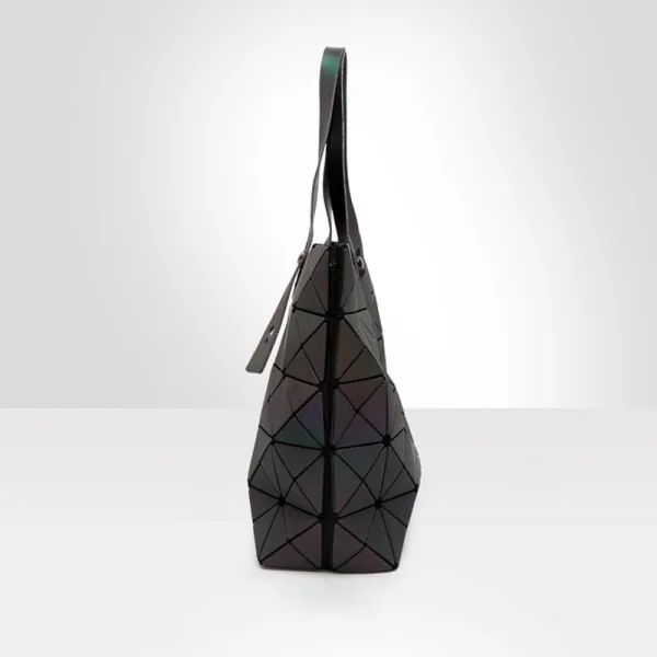 Fashion Multi-Colors Luminous Geometric Shoulder Bags Handbag 2021 PU Reflective Holographic Street Wear Women's Bags