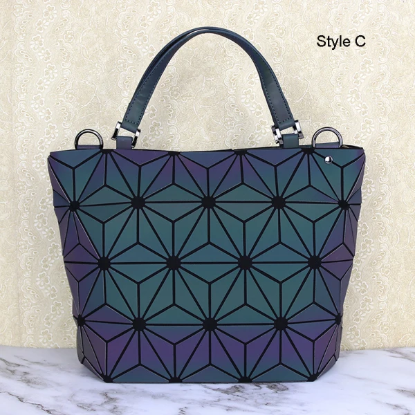 Arc en ciel Multi-Couleurs Lumineux Géométrique Sac de messager Sacs à bandoulière 2021 PU Réfléchissant Holographique Sacs Pour Femmes