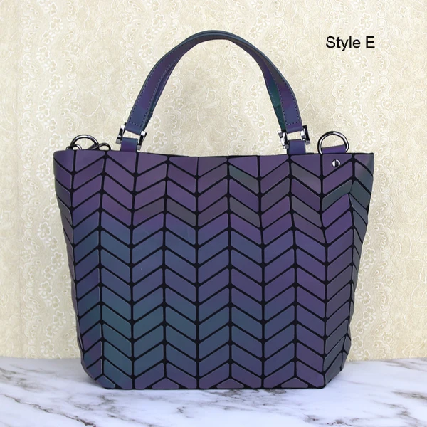 Arc en ciel Multi-Couleurs Lumineux Géométrique Sac de messager Sacs à bandoulière 2021 PU Réfléchissant Holographique Sacs Pour Femmes