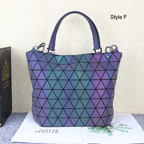 Arc en ciel Multi-Couleurs Lumineux Géométrique Sac de messager Sacs à bandoulière 2021 PU Réfléchissant Holographique Sacs Pour Femmes