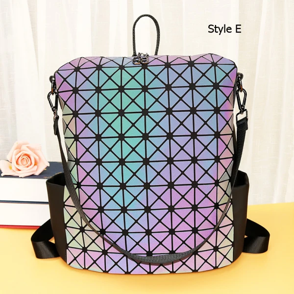 Eye-catching Multi-Colors Luminous Geometric Square Backpacks 2021 PU Holographic Reflective Casual Women's Bags