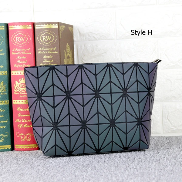 Amazing / Unique Multi-Colors Luminous Geometric Messenger Bag 2021 PU Holographic Reflective Women's Bags
