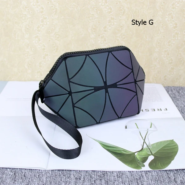Accrocheuse Multi-Couleurs Lumineux Géométrique Pochettes 2021 PU Réfléchissant Holographique Désinvolte Sacs Pour Femmes