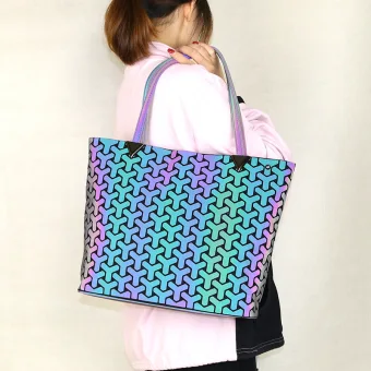 Fashion Multi Colors Luminous Geometric Square Shoulder Bags Handbag 2021 Pu Reflective Holographic Women S Bags