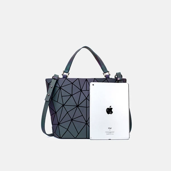 Eye-catching Multi-Colors Luminous Geometric Foldable Square Shoulder Bags Messenger Bag 2021 PU Reflective Holographic Casual Women's Bags