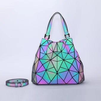 Eye Catching Multi Colors Luminous Geometric Foldable Square Shoulder Bags Messenger Bag 2021 Pu Reflective Holographic Casual Women S Bags