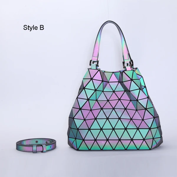Eye-catching Multi-Colors Luminous Geometric Foldable Square Shoulder Bags Messenger Bag 2021 PU Reflective Holographic Casual Women's Bags