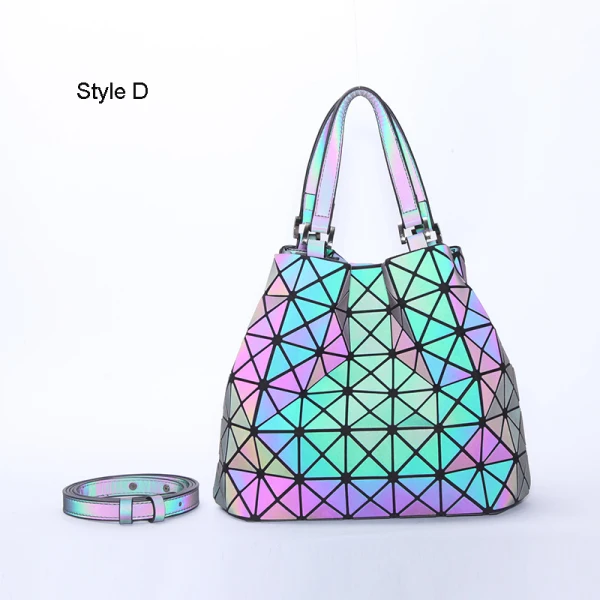 Eye-catching Multi-Colors Luminous Geometric Foldable Square Shoulder Bags Messenger Bag 2021 PU Reflective Holographic Casual Women's Bags