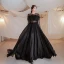 High End Schwarz Durchsichtige Ballkleider 2021 A Linie Rundhalsausschnitt Lange Ärmel Perlenstickerei Feder Sweep / Pinsel Zug Festliche Kleider