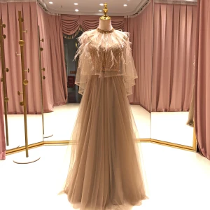High End Brun Dancing Ballkjoler Med Sjal 2021 Prinsesse Spaghettistropper Uten Ermer Beading Sash Lange Buste Ryggløse Formelle Kjoler