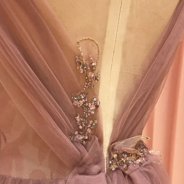 High End Rosa Durchsichtige Ballkleider 2021 A Linie Eckiger Ausschnitt Kurze Ärmel Perlenstickerei Sweep / Pinsel Zug Rüschen Festliche Kleider