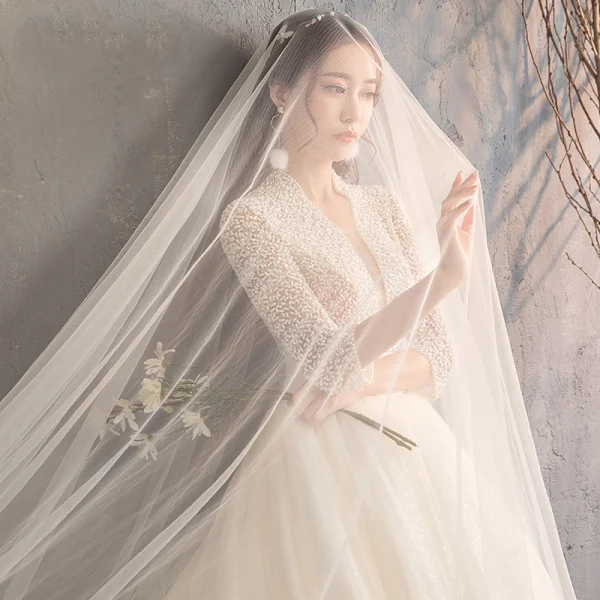 Style Chinois Ivoire Robe De Mariée 2019 Princesse V-Cou 3/4 Manches Fait main Perlage Glitter Tulle Cathedral Train Volants
