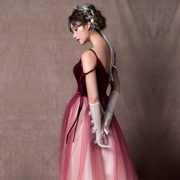 Elegant Burgundy Gradient-Color Champagne Prom Dresses 2019 A-Line / Princess Sleeveless Spaghetti Straps Sash Floor-Length / Long Ruffle Backless Formal Dresses
