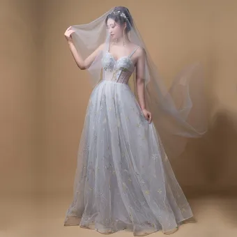 Élégant Gris Robe De Bal 2019 Princesse Épaules Sans Manches Appliques En Dentelle Train De Balayage Volants Dos Nu Robe De Ceremonie