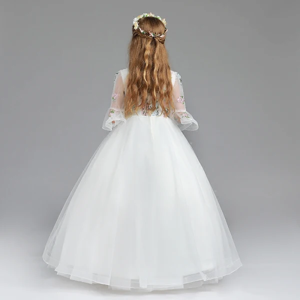 Classic White Flower Girl Dresses 2017 Ball Gown V-Neck 3/4 Sleeve Embroidered Floor-Length / Long Ruffle Wedding Party Dresses