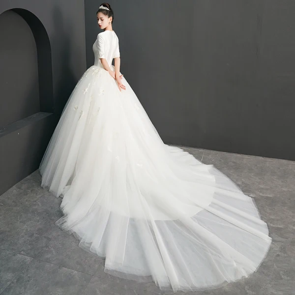 Unika Elfenben Bröllopsklänningar 2019 Balklänning V-Hals 1/2 ärm Appliqués Spets Cathedral Train Ruffle