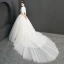 Unika Elfenben Bröllopsklänningar 2019 Balklänning V-Hals 1/2 ärm Appliqués Spets Cathedral Train Ruffle