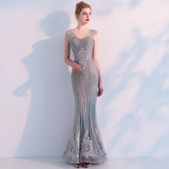 Luxe Gris Transparentes Robe De Soirée 2019 Trompette Sirène V Cou Sans Manches Perlage Appliques En Dentelle Train De Balayage Volants Robe De Ceremonie