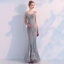 Luxe Gris Transparentes Robe De Soirée 2019 Trompette / Sirène V-Cou Sans Manches Perlage Appliques En Dentelle Train De Balayage Volants Robe De Ceremonie