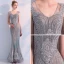 Luxe Gris Transparentes Robe De Soirée 2019 Trompette / Sirène V-Cou Sans Manches Perlage Appliques En Dentelle Train De Balayage Volants Robe De Ceremonie