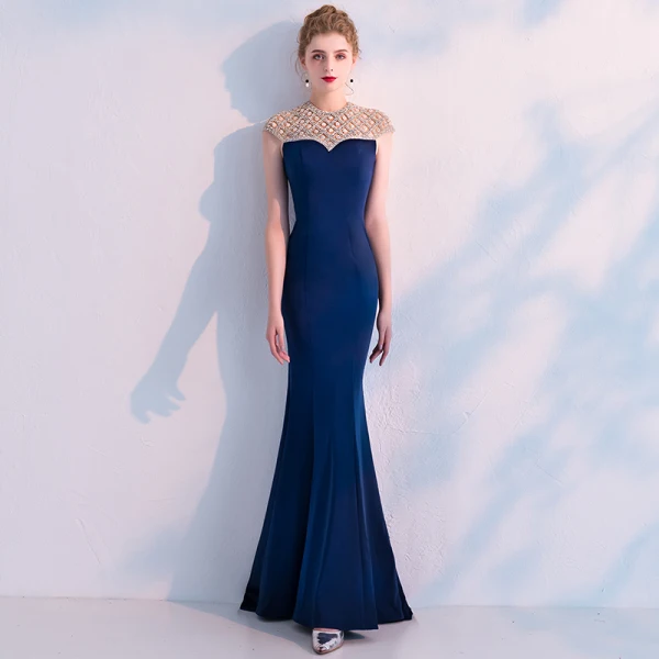 Élégant Bleu Marine Robe De Soirée 2019 Trompette / Sirène Encolure Dégagée Sans Manches Fait main Perlage Longue Volants Dos Nu Robe De Ceremonie