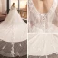 Charmant Ivoire Transparentes Robe De Mariée 2019 Robe Boule V-Cou Sans Manches Dos Nu Appliques En Dentelle Fleur Perle Perlage Watteau Train Volants