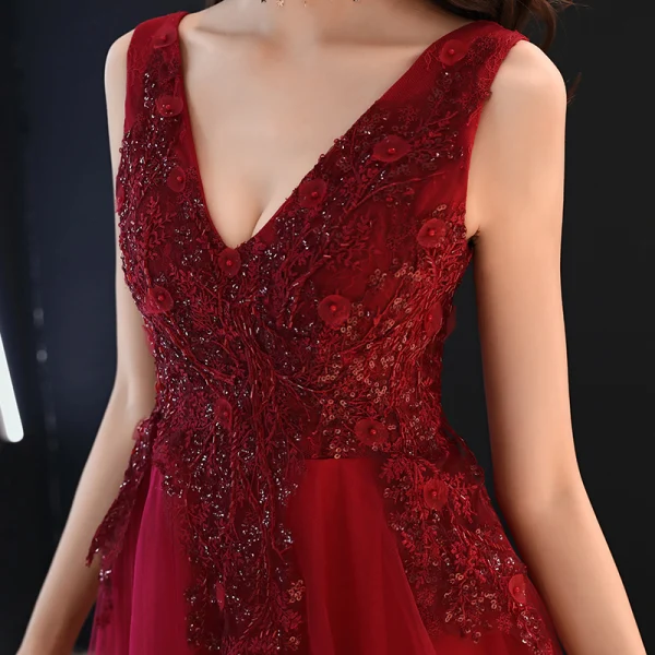 Chic / Belle Bordeaux Robe De Soirée 2019 Princesse V-Cou Sans Manches Appliques En Dentelle Paillettes Perlage Longue Volants Dos Nu Robe De Ceremonie