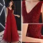 Chic / Belle Bordeaux Robe De Soirée 2019 Princesse V-Cou Sans Manches Appliques En Dentelle Paillettes Perlage Longue Volants Dos Nu Robe De Ceremonie