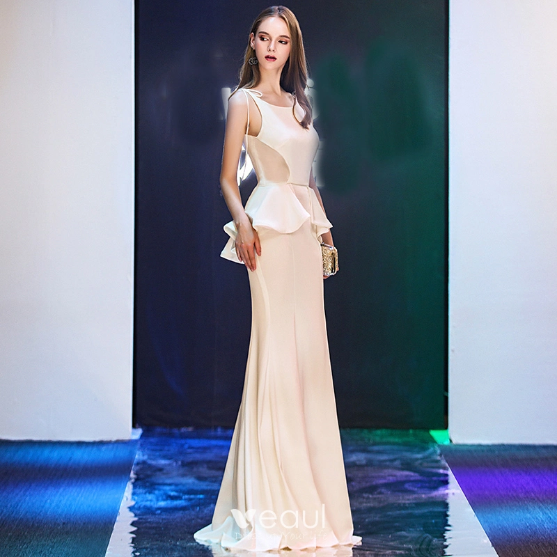 Modern Fashion Ivory Evening Dresses 2019 Trumpet Mermaid Spaghetti Straps Square Neckline Sleeveless Floor Length Long Ruffle Backless Formal Dresses