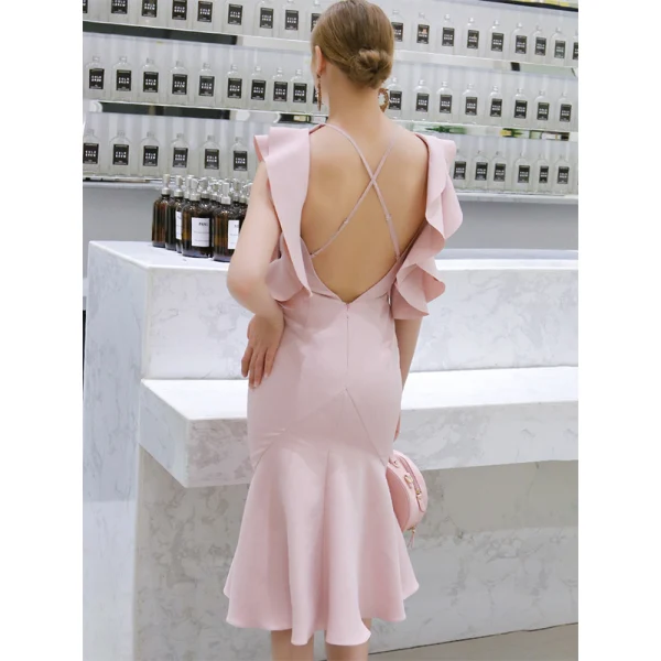 Simple Rougissant Rose Robe De Soirée 2019 Encolure Dégagée Sans Manches Thé Longueur Volants Dos Nu Robe De Ceremonie