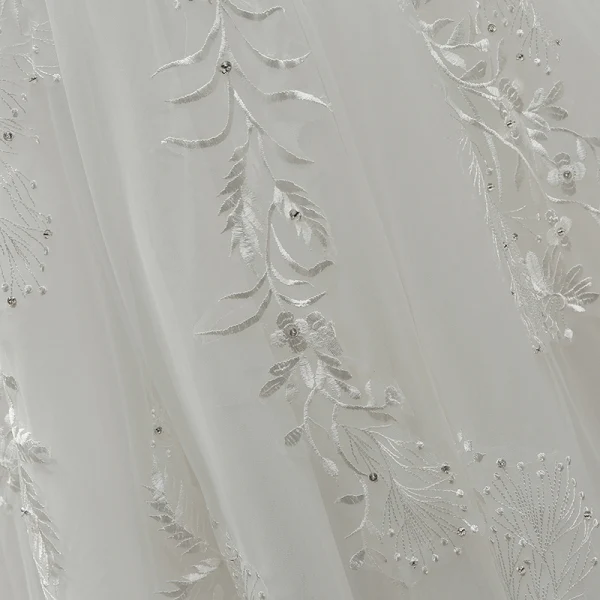 Élégant Ivoire Transparentes Robe De Mariée 2019 Princesse Encolure Dégagée Manches Longues Dos Nu Appliques En Dentelle Faux Diamant Perlage Perle Tribunal Train Volants