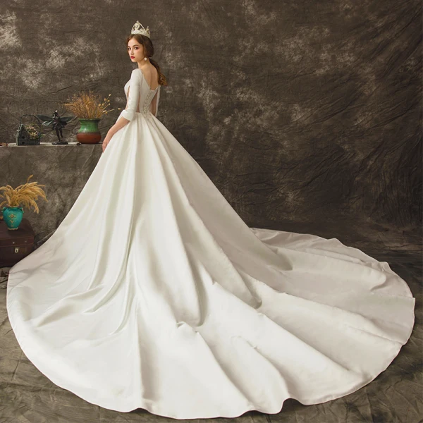 Vintage Ivory / Creme Durchsichtige Brautkleider / Hochzeitskleider 2019 A Linie Rundhalsausschnitt 3/4 Ärmel Rückenfreies Kathedrale Schleppe Rüschen