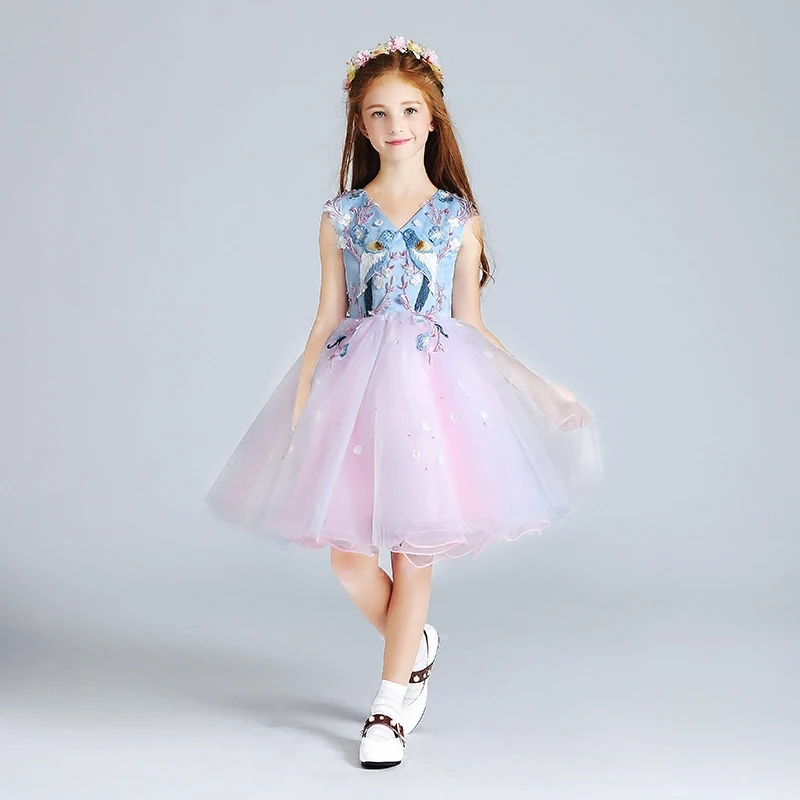 Chic Beautiful Candy Pink Sky Blue Flower Girl Dresses 2017 Ball Gown V Neck Sleeveless Appliques Flower Pearl Embroidered Short Ruffle Wedding Party Dresses Chic Beautiful Candy Pink Sky Blue Flower Girl Dresses 2017 Ball Gown V Neck Sleeveless Appliques Flower Pearl Embroidered Short Ruffle Wedding Party Dresses