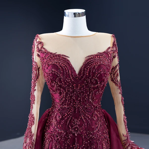 Haut de Gamme Tapis rouge Bordeaux Robe De Soirée 2021 Princesse Transparentes Encolure Carrée Manches Longues Fait main Perlage Paillettes Tribunal Train Volants Robe De Ceremonie