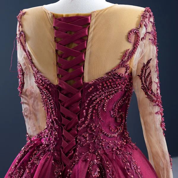 Haut de Gamme Tapis rouge Bordeaux Robe De Soirée 2021 Princesse Transparentes Encolure Carrée Manches Longues Fait main Perlage Paillettes Tribunal Train Volants Robe De Ceremonie
