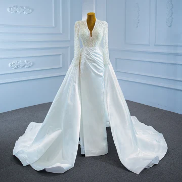 Luxe Blanche Satin La Mariée Robe De Mariée 2021 Trompette Sirène Col V Profond Manches Longues Dos Nu Fait Main Perlage Perle Tribunal Train Volants
