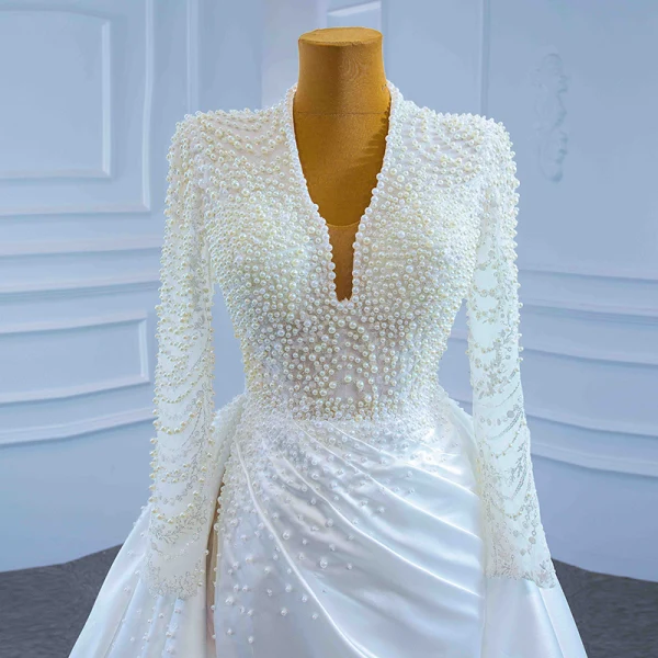Luxury / Gorgeous White Satin Bridal Wedding Dresses 2021 Trumpet / Mermaid Deep V-Neck Long Sleeve Backless Handmade Beading Pearl Court Train Ruffle