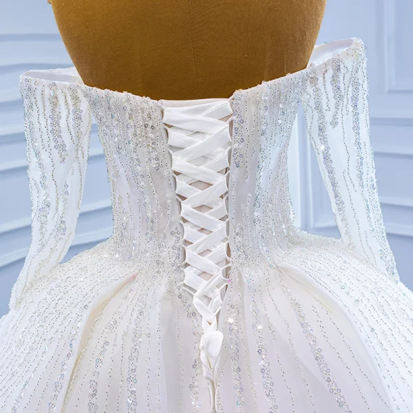Luxury / Gorgeous White Bridal Wedding Dresses 2021 Ball Gown Off-The-Shoulder Long Sleeve Backless Beading Sequins Chapel Train Ruffle