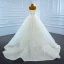 Luxe Blanche La Mariée Robe De Mariée 2021 Robe Boule Encolure Carrée Sans Manches Dos Nu Appliques En Dentelle Fait main Perlage Paillettes Ceinture Fendue devant