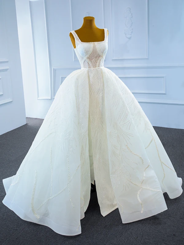 Luxe Blanche La Mariée Robe De Mariée 2021 Robe Boule Encolure Carrée Sans Manches Dos Nu Appliques En Dentelle Fait main Perlage Paillettes Ceinture Fendue devant