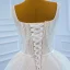 Luxe Blanche La Mariée Robe De Mariée 2021 Robe Boule Encolure Carrée Sans Manches Dos Nu Appliques En Dentelle Fait main Perlage Paillettes Ceinture Fendue devant