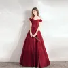 Modest / Simple Burgundy Satin Dancing Prom Dresses 2021 A-Line / Princess Off-The-Shoulder Short Sleeve Floor-Length / Long Ruffle Backless Formal Dresses
