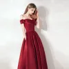 Modest / Simple Burgundy Satin Dancing Prom Dresses 2021 A-Line / Princess Off-The-Shoulder Short Sleeve Floor-Length / Long Ruffle Backless Formal Dresses