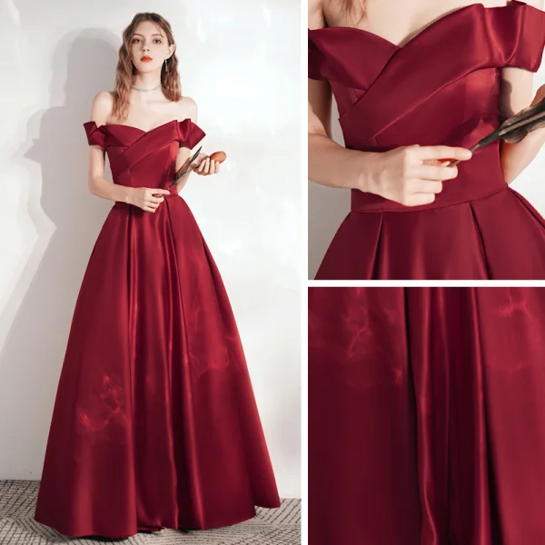 Modest / Simple Burgundy Satin Dancing Prom Dresses 2021 A-Line / Princess Off-The-Shoulder Short Sleeve Floor-Length / Long Ruffle Backless Formal Dresses