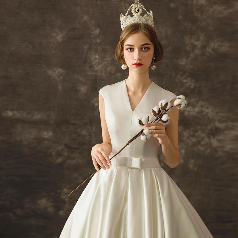 green emerald velvet dress Andibro Handmade Rhinestone Bridal Belt, Gold Bridal Wedding Dress Sash  Trim Crystal Belt With Ribbons for Bridal Gowns(White) at Amazon Women's  Clothing store main image 0