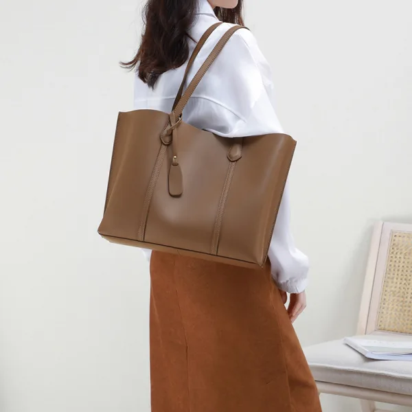 Modest / Simple Brown Square Tote Bag Shopping Bag Shoulder Bags 2021 Leather Women's Bags
