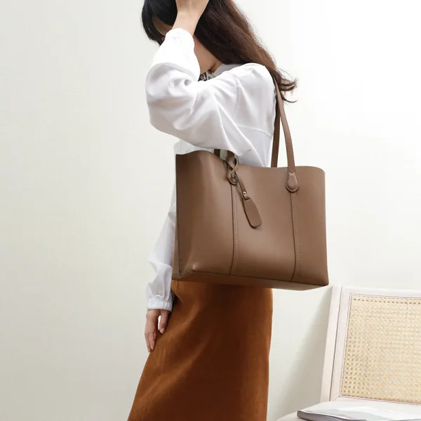 Modest / Simple Brown Square Tote Bag Shopping Bag Shoulder Bags 2021 Leather Women's Bags