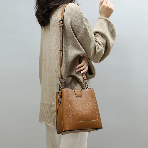Modest / Simple Brown Square Crossbody Bags Messenger Bag Handbag 2021 Leather Casual Women's Bags